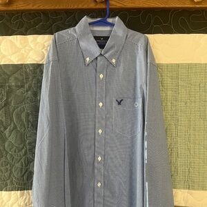 Men’s American eagle button down